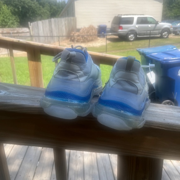 Balenciagas Blue